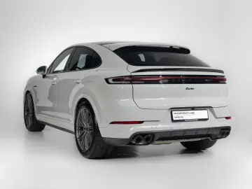 PORSCHE Cayenne Coupe Turbo E-Hybrid   PDCC   Sportabgas