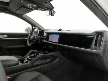 PORSCHE Cayenne Coupe Turbo E-Hybrid   PDCC   Sportabgas