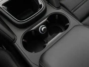 PORSCHE Cayenne Coupe Turbo E-Hybrid   PDCC   Sportabgas