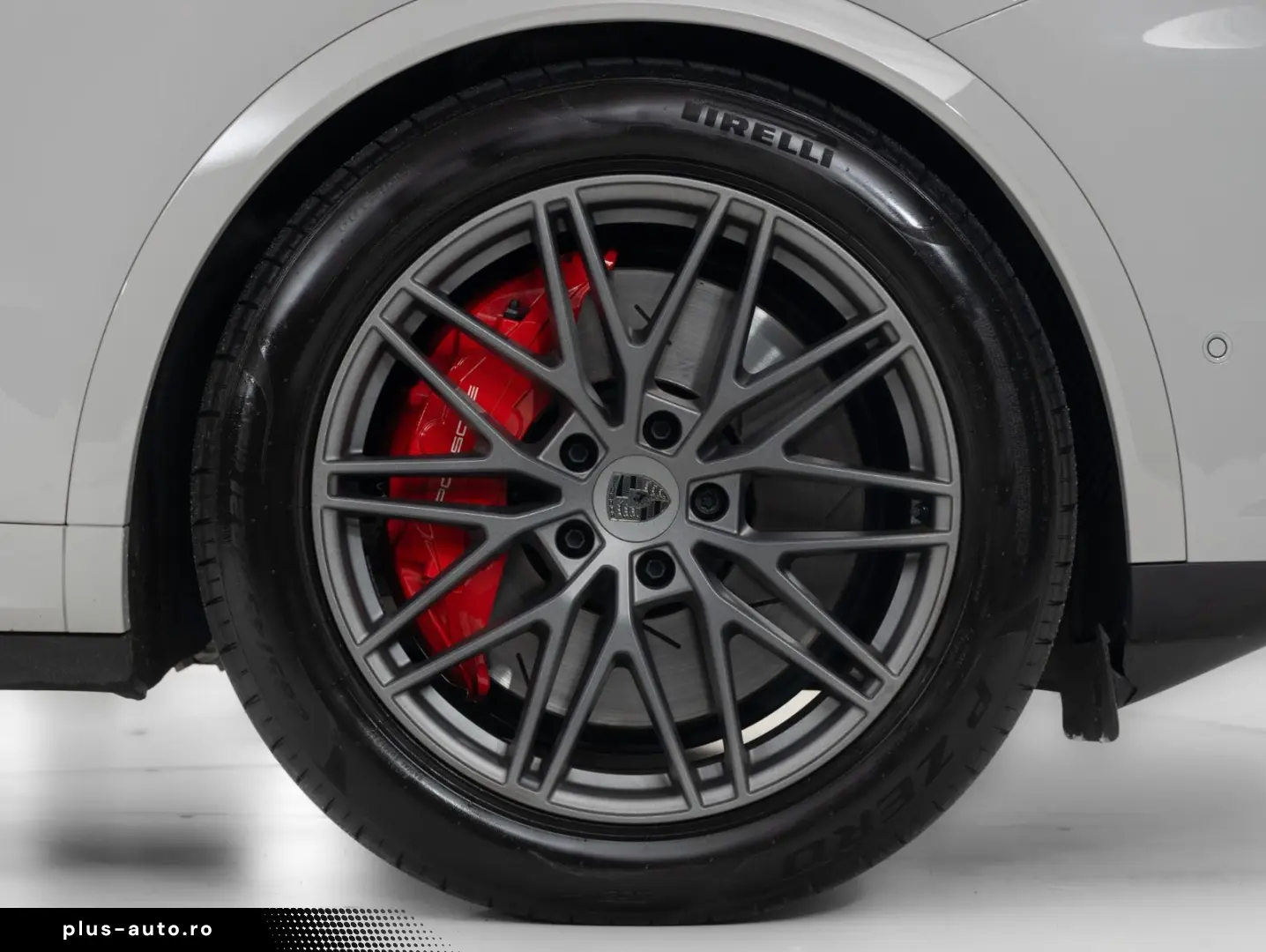 PORSCHE Cayenne Coupe Turbo E-Hybrid   PDCC   Sportabgas