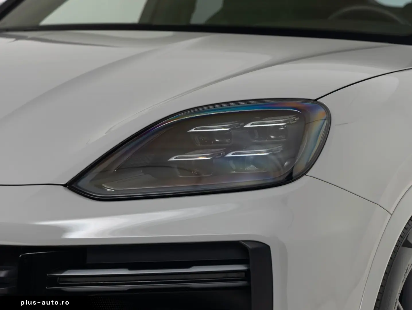 PORSCHE Cayenne Coupe Turbo E-Hybrid   PDCC   Sportabgas