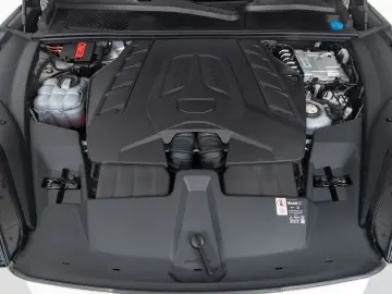 PORSCHE Cayenne Coupe Turbo E-Hybrid   PDCC   Sportabgas