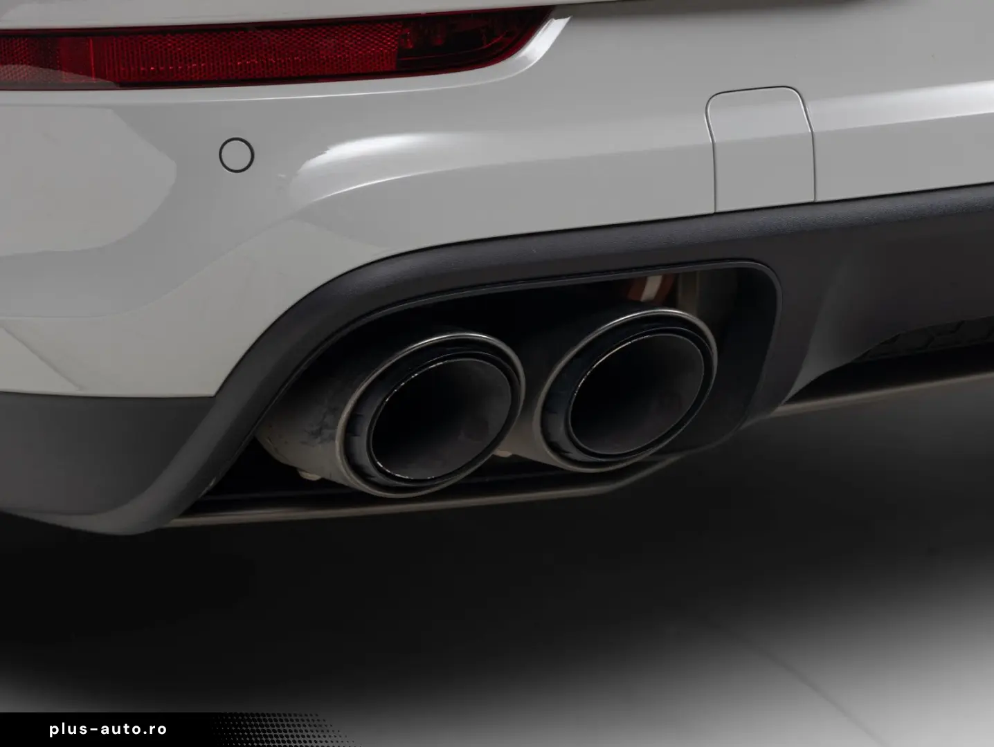 PORSCHE Cayenne Coupe Turbo E-Hybrid   PDCC   Sportabgas