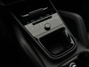 PORSCHE Cayenne Coupe Turbo E-Hybrid   PDCC   Sportabgas