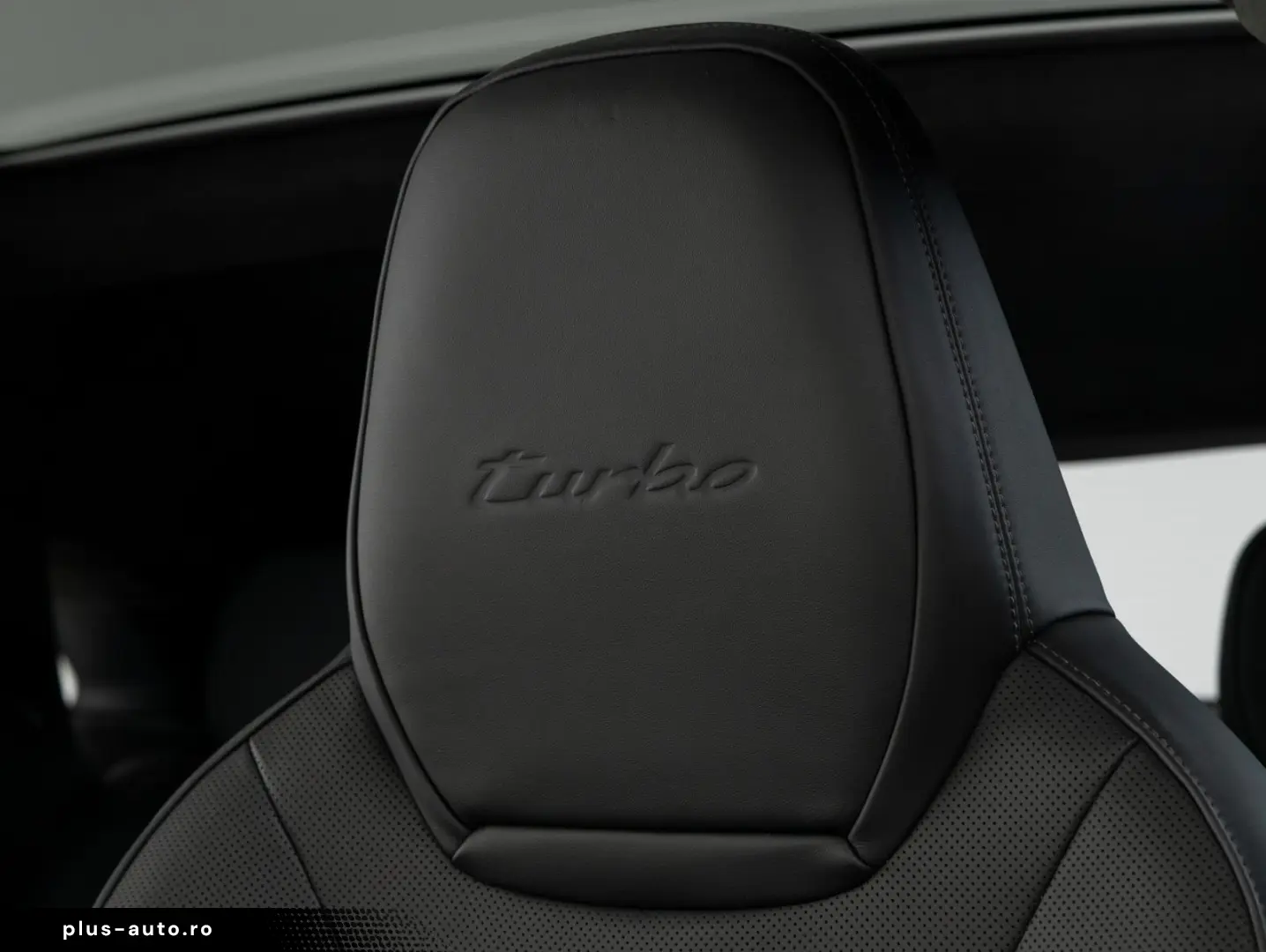 PORSCHE Cayenne Coupe Turbo E-Hybrid   PDCC   Sportabgas