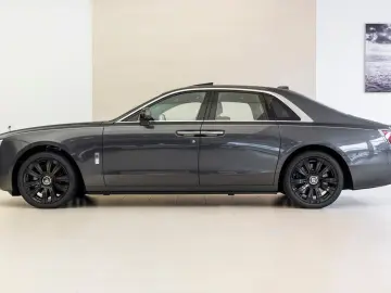 ROLLS ROYCE Ghost 2 year service & warranty