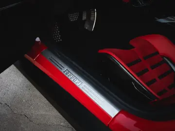 FERRARI 12Cilindri