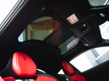 FERRARI 12Cilindri