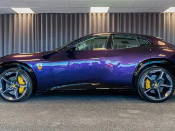 FERRARI Purosangue