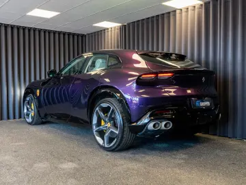 FERRARI Purosangue