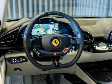 FERRARI Purosangue