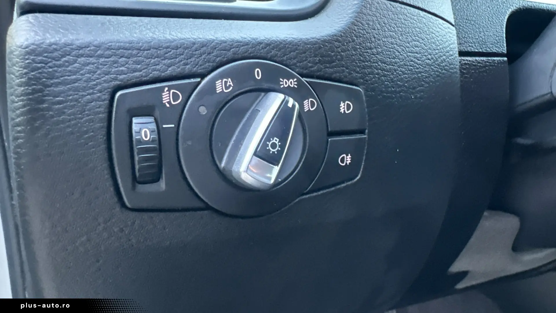 BMW X1 xDrive18d 4x4   143 CP   Navi   Încălzire Scaune