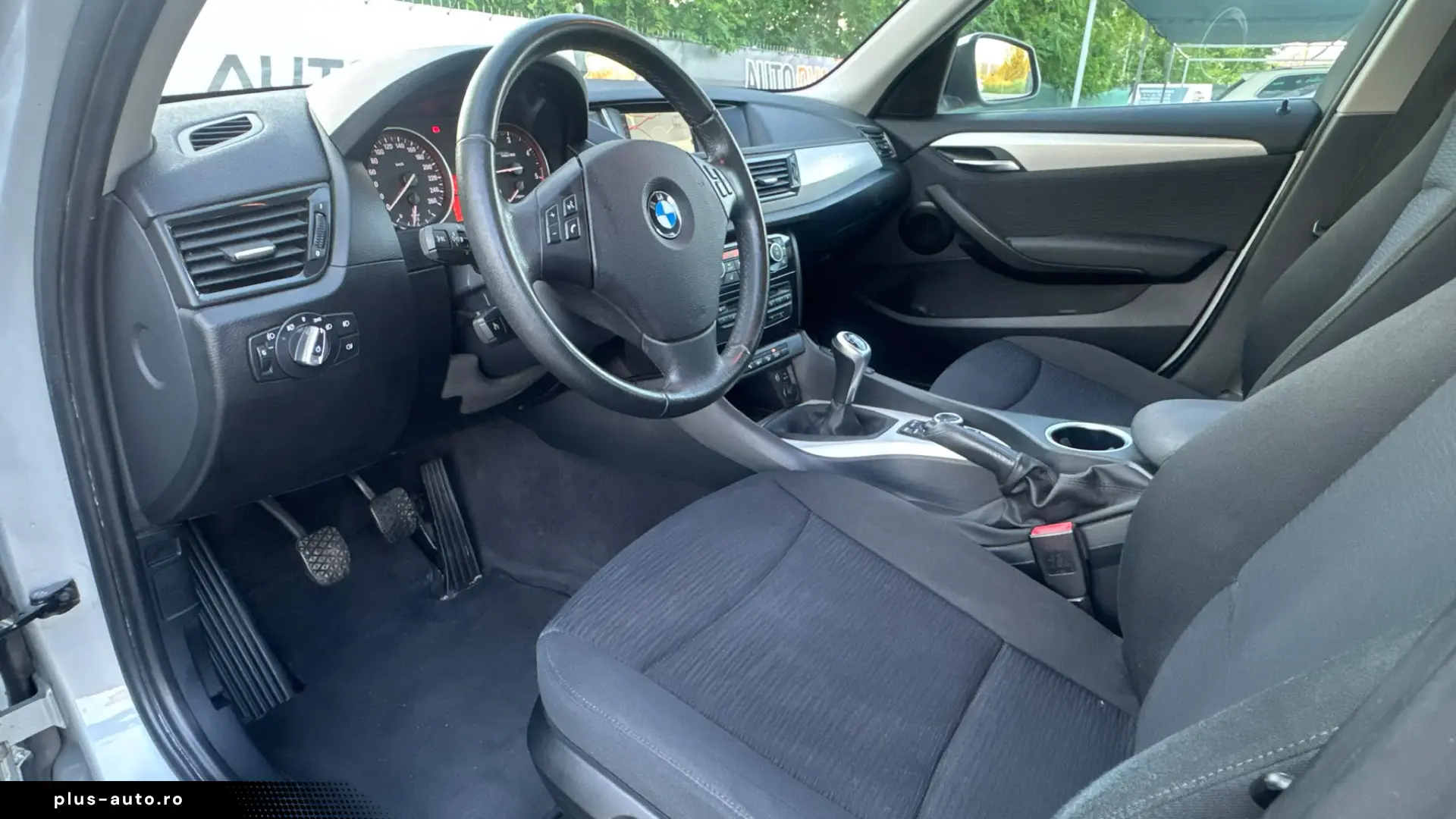 BMW X1 xDrive18d 4x4   143 CP   Navi   Încălzire Scaune