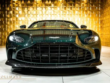 ASTON MARTIN V12 Vantage CARBON   CERAMIC   360 CAMERA