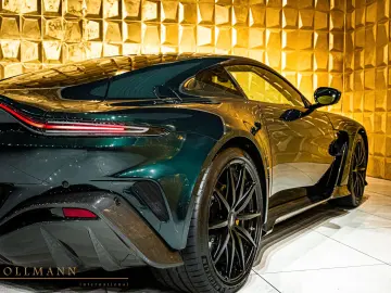 ASTON MARTIN V12 Vantage CARBON   CERAMIC   360 CAMERA