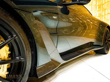 ASTON MARTIN V12 Vantage CARBON   CERAMIC   360 CAMERA