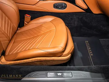 ASTON MARTIN V12 Vantage CARBON   CERAMIC   360 CAMERA