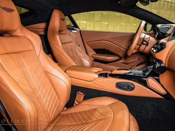 ASTON MARTIN V12 Vantage CARBON   CERAMIC   360 CAMERA