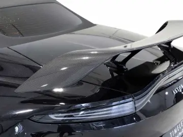 ASTON MARTIN New Vantage V12 Roadster -Onyx Black-