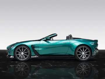 ASTON MARTIN V12 Vantage Roadster   AMR Green   1 of 249