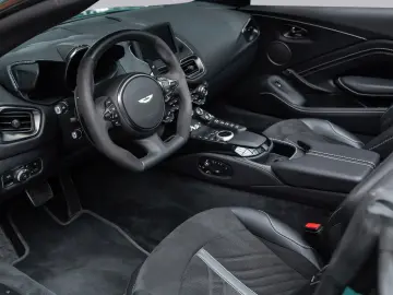 ASTON MARTIN V12 Vantage Roadster   AMR Green   1 of 249