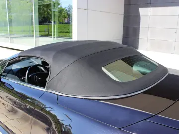 ASTON MARTIN V12 Vantage S Roadster   Schwarz Schwarz   2.Hd