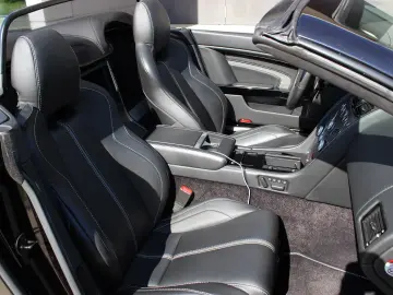 ASTON MARTIN V12 Vantage S Roadster   Schwarz Schwarz   2.Hd