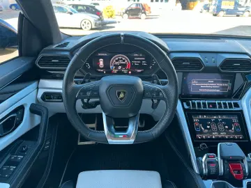 LAMBORGHINI Urus 4.0 V8 ACC HUD PANO KERAMIK LUFT 23  360