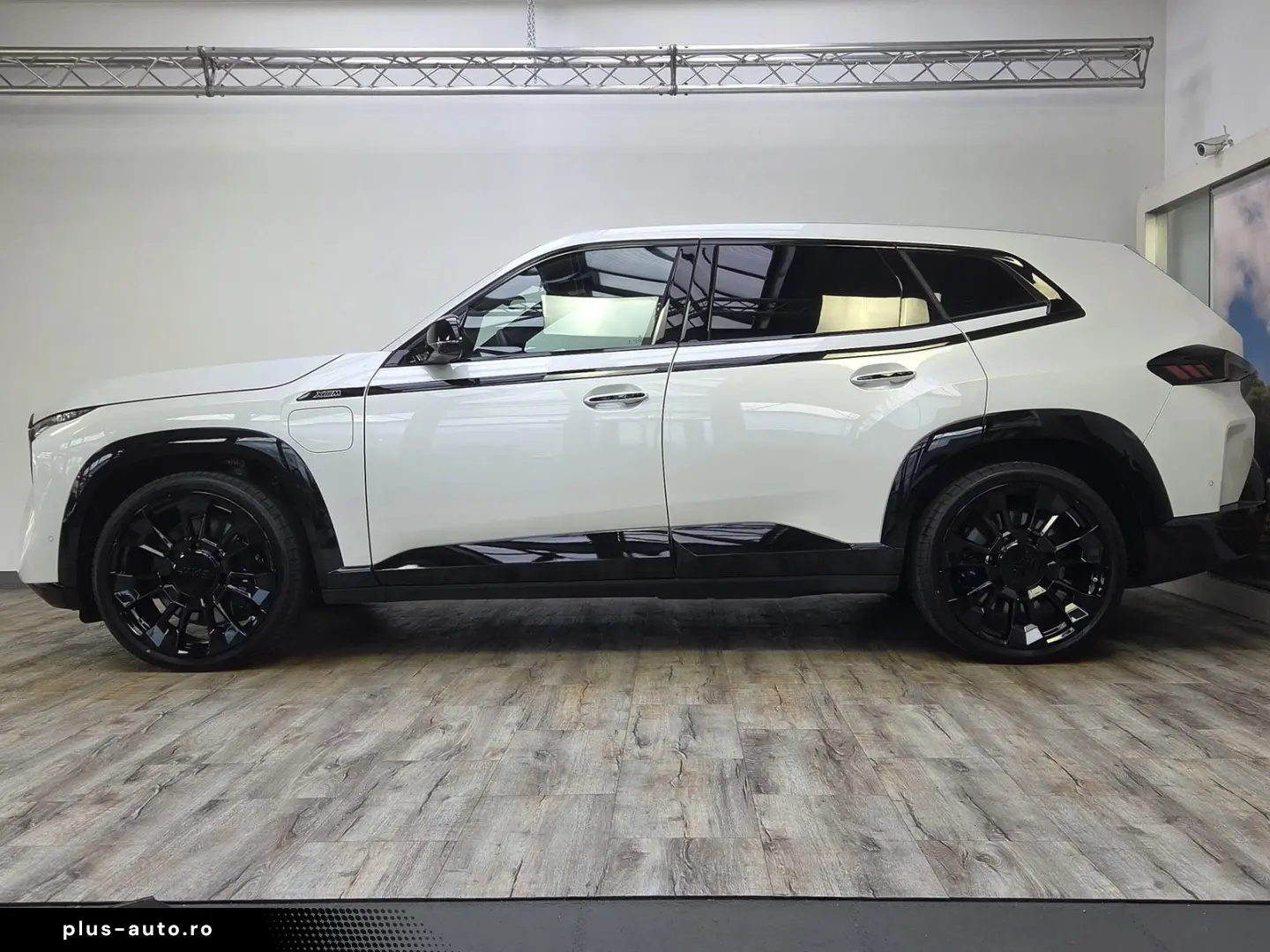 BMW XM 50e 23Zoll DriviProf. ACC AHK B&W Sitzlüftung