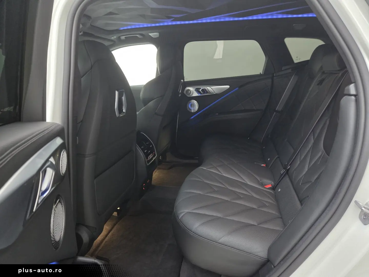 BMW XM 50e 23Zoll DriviProf. ACC AHK B&W Sitzlüftung