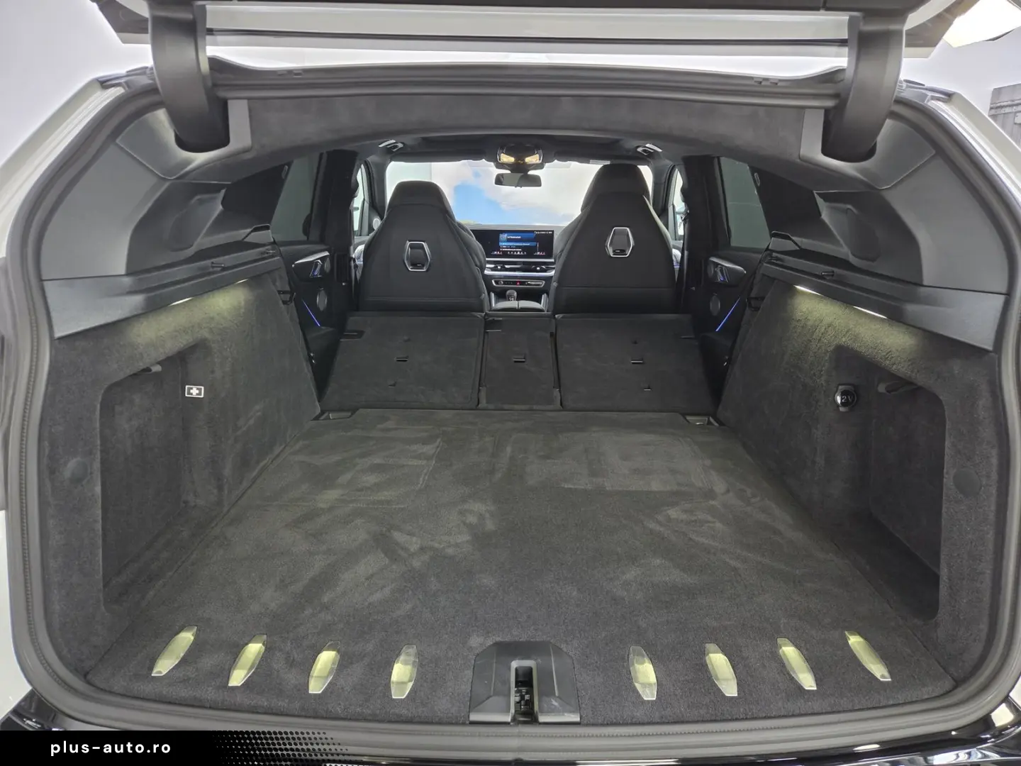 BMW XM 50e 23Zoll DriviProf. ACC AHK B&W Sitzlüftung