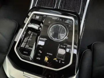 BMW 750e xDrive M Sport Pro AHK ACC 360