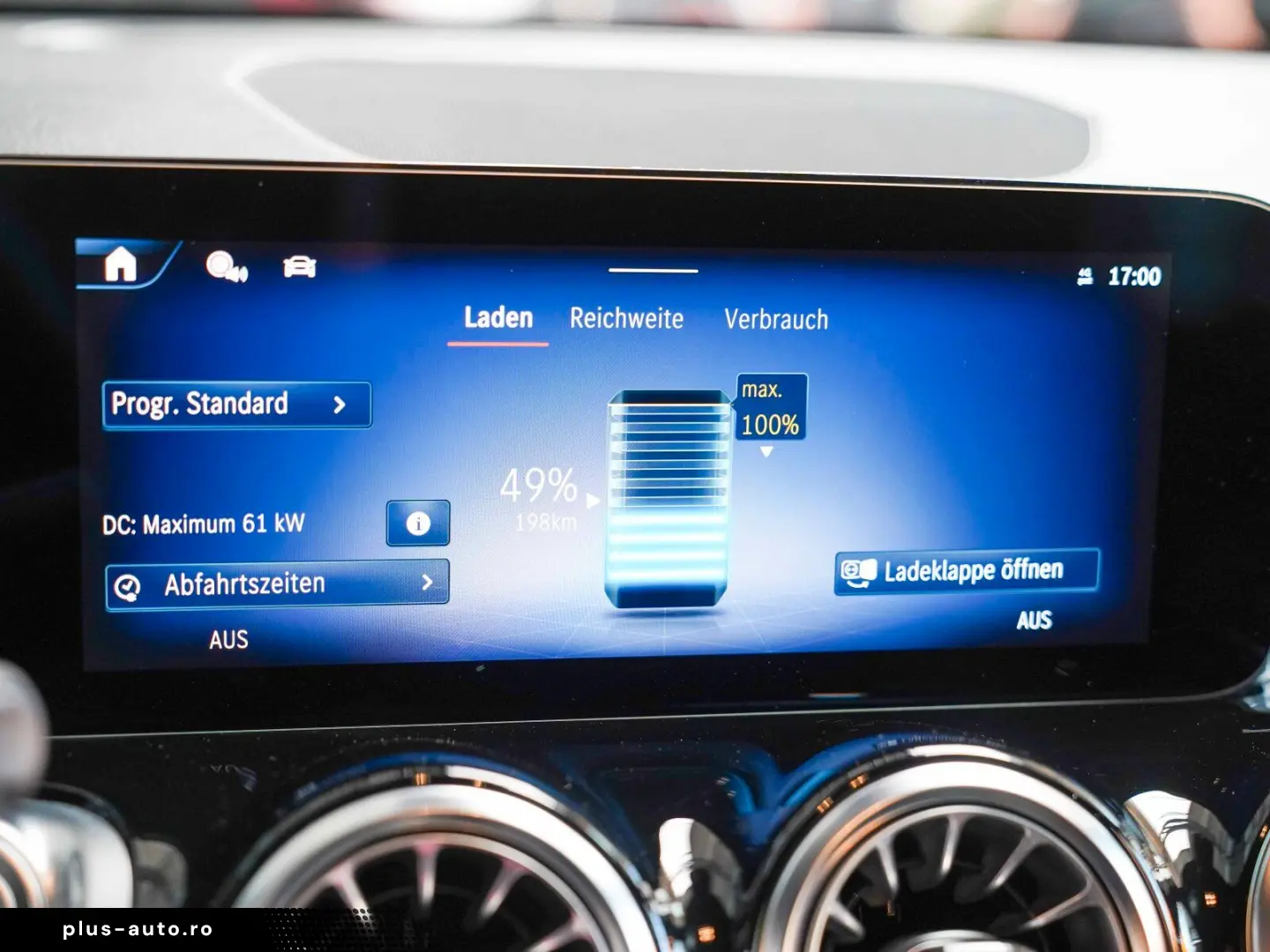 MERCEDES-BENZ EQB 300 4M AMG Premium Night AHK Memory Sitze