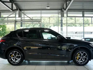 ALFA ROMEO Stelvio Veloce Q4  20 Zoll  ACC  Kamera  Digital