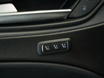 ALFA ROMEO Stelvio Veloce Q4  20 Zoll  ACC  Kamera  Digital