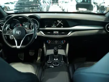 ALFA ROMEO Stelvio Veloce Q4  20 Zoll  ACC  Kamera  Digital