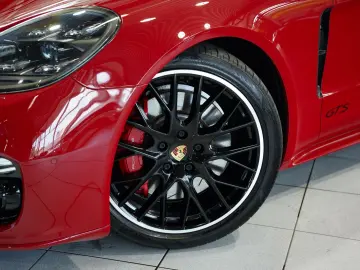 PORSCHE Panamera GTS  2.H  21  Sport-Design  HUD  Pano