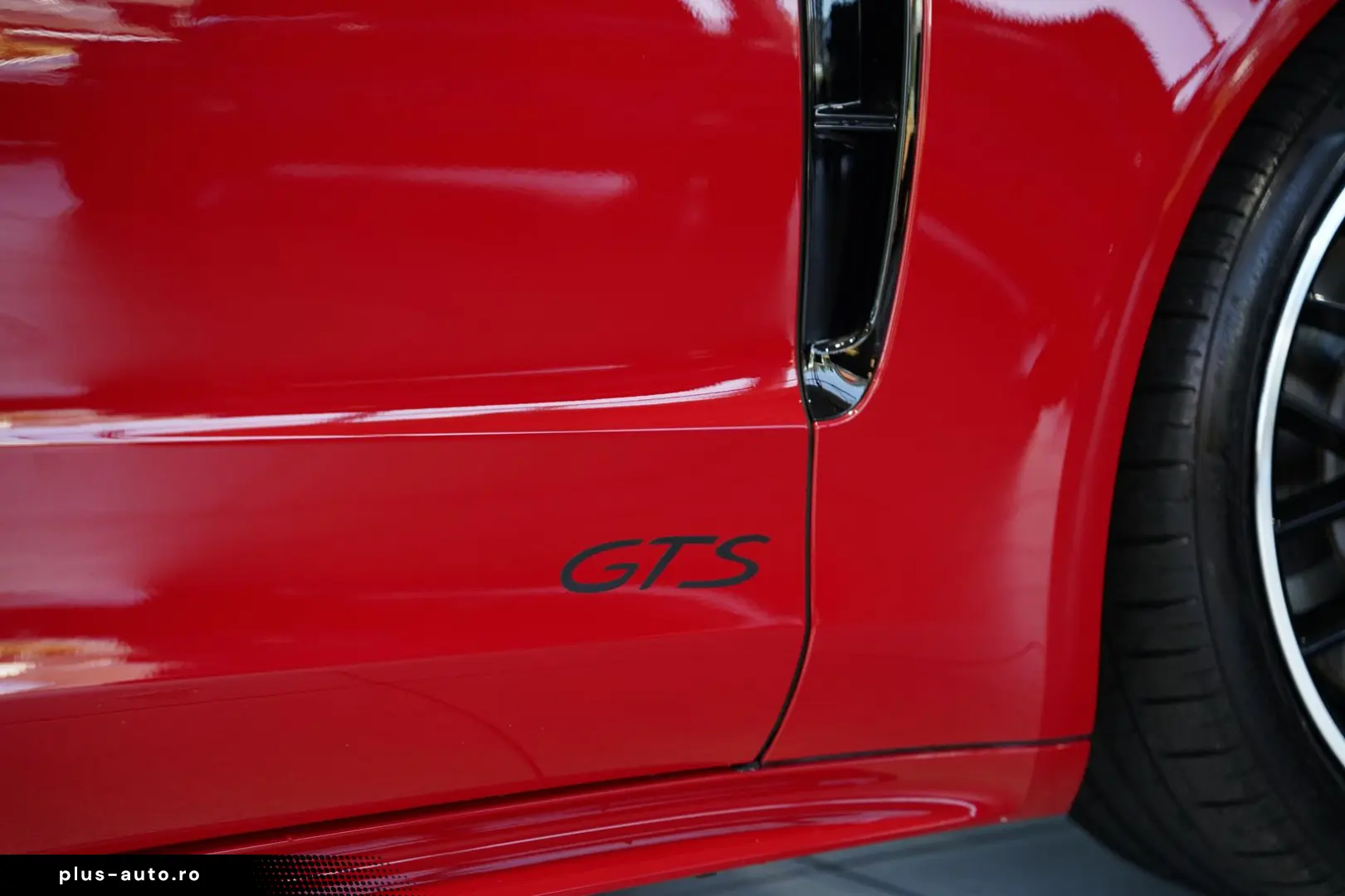 PORSCHE Panamera GTS  2.H  21  Sport-Design  HUD  Pano