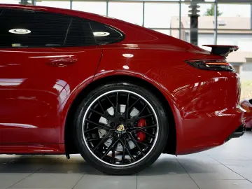 PORSCHE Panamera GTS  2.H  21  Sport-Design  HUD  Pano