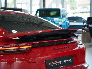 PORSCHE Panamera GTS  2.H  21  Sport-Design  HUD  Pano