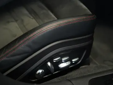PORSCHE Panamera GTS  2.H  21  Sport-Design  HUD  Pano