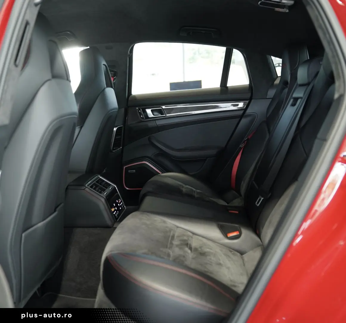 PORSCHE Panamera GTS  2.H  21  Sport-Design  HUD  Pano