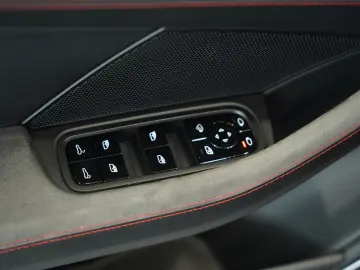 PORSCHE Panamera GTS  2.H  21  Sport-Design  HUD  Pano
