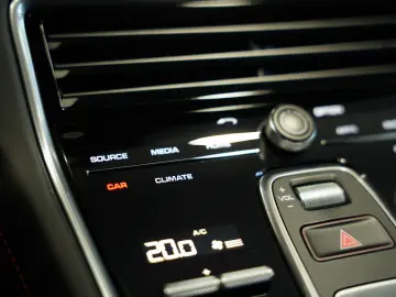 PORSCHE Panamera GTS  2.H  21  Sport-Design  HUD  Pano