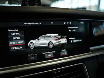 PORSCHE Panamera GTS  2.H  21  Sport-Design  HUD  Pano