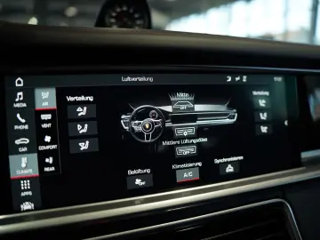 PORSCHE Panamera GTS  2.H  21  Sport-Design  HUD  Pano