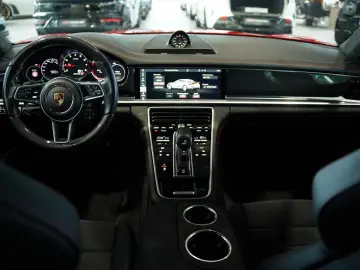 PORSCHE Panamera GTS  2.H  21  Sport-Design  HUD  Pano