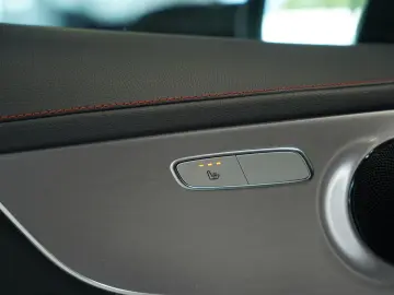 MERCEDES-BENZ C 43 AMG 4M Coupé  Perf-Sitz Pano Perf…