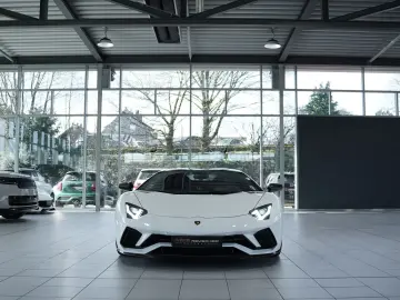 LAMBORGHINI Aventador S Roadster  2.H  Carbon  LIFT  Dt.Fzg