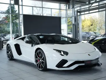 LAMBORGHINI Aventador S Roadster  2.H  Carbon  LIFT  Dt.Fzg